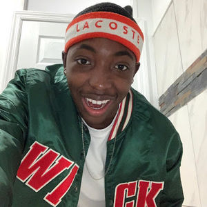 Meet your Posher, Herbert sayquan